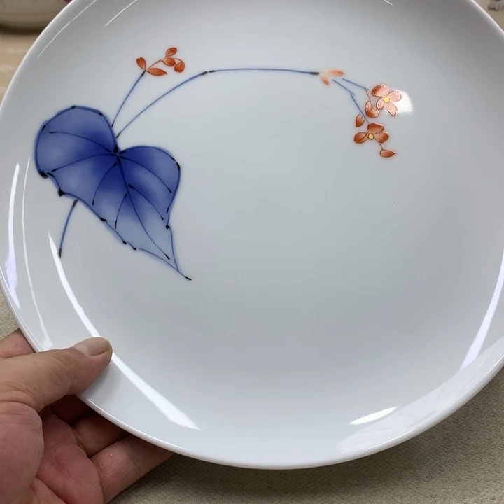 瓷片这点上方是不是