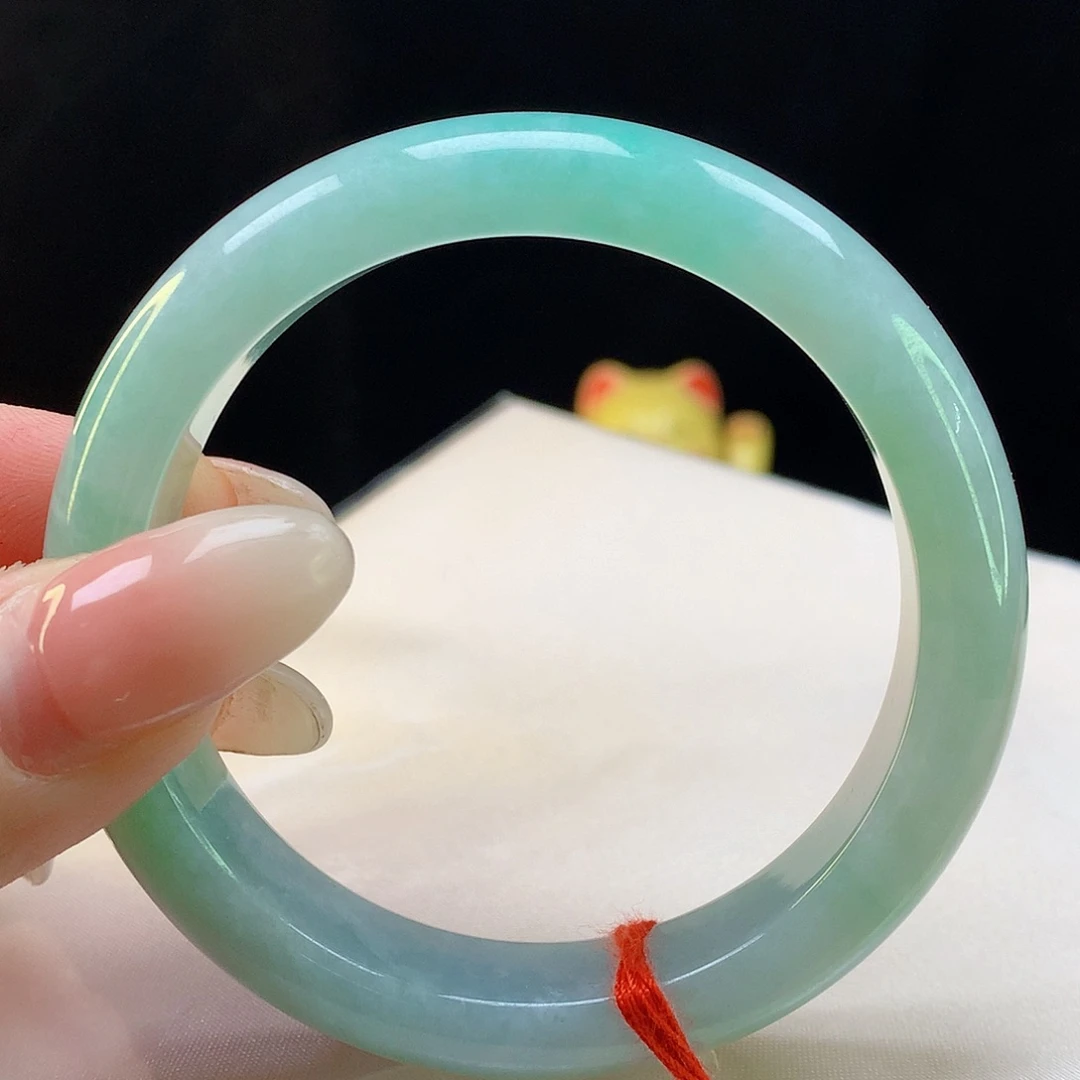 翡翠手镯未镶嵌天然翡翠5206