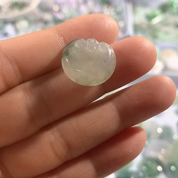 翡翠未镶嵌项圈吊坠