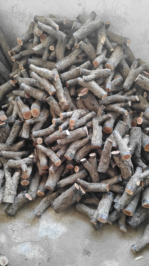 火琉璃原料，麻璃原料，叉子木头实木，杆子，溜包