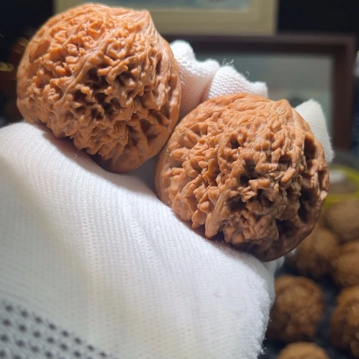 文玩核桃吊坠满天星44