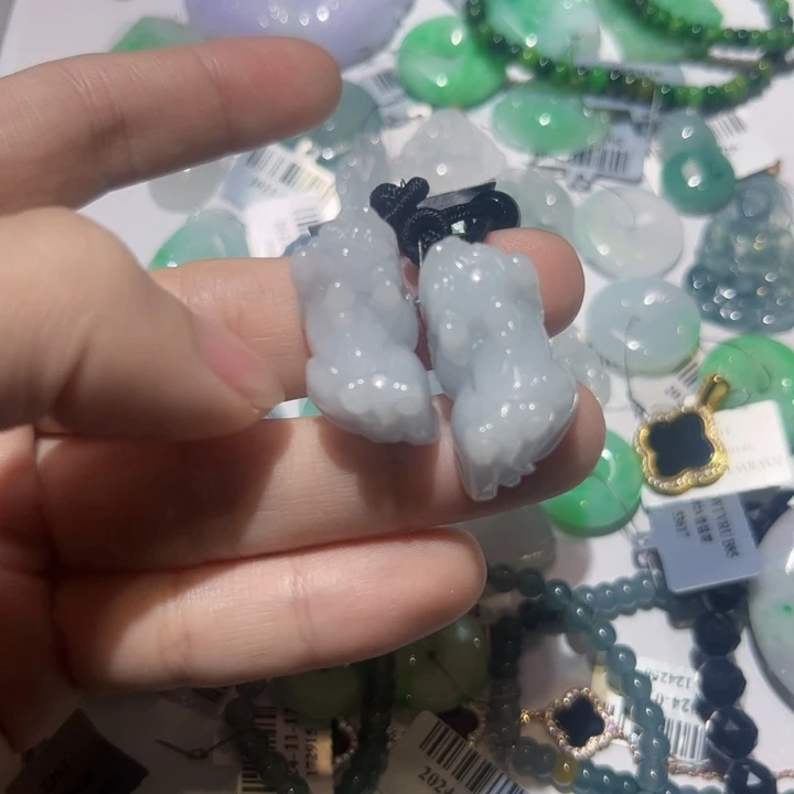 翡翠颈饰未镶嵌天然翡翠A货