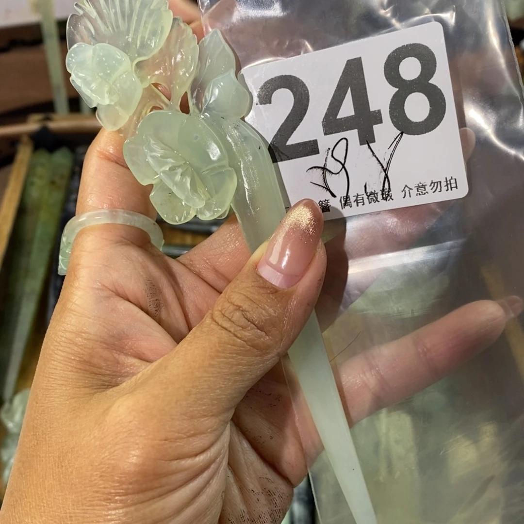 蛇纹石玉发饰未镶嵌爹****柴