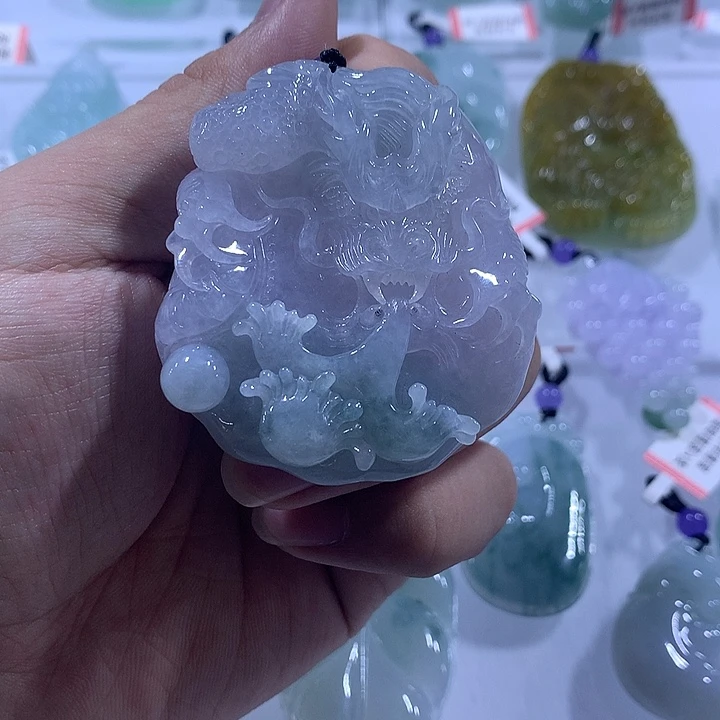 翡翠未镶嵌颈饰天然翡翠A货吊坠