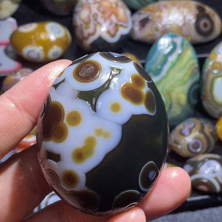 玛瑙/玉髓未镶嵌珠宝奇石4