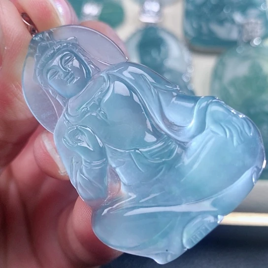 【闪购商品】翡翠颈饰18K金镶嵌天然翡翠
