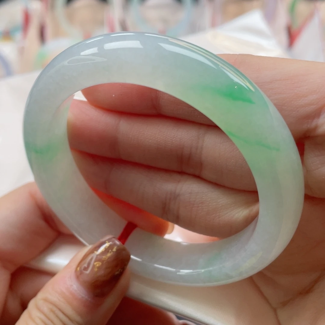 未镶嵌手镯翡翠54.3正圈 白底飘金丝翠绿 经典百搭8号