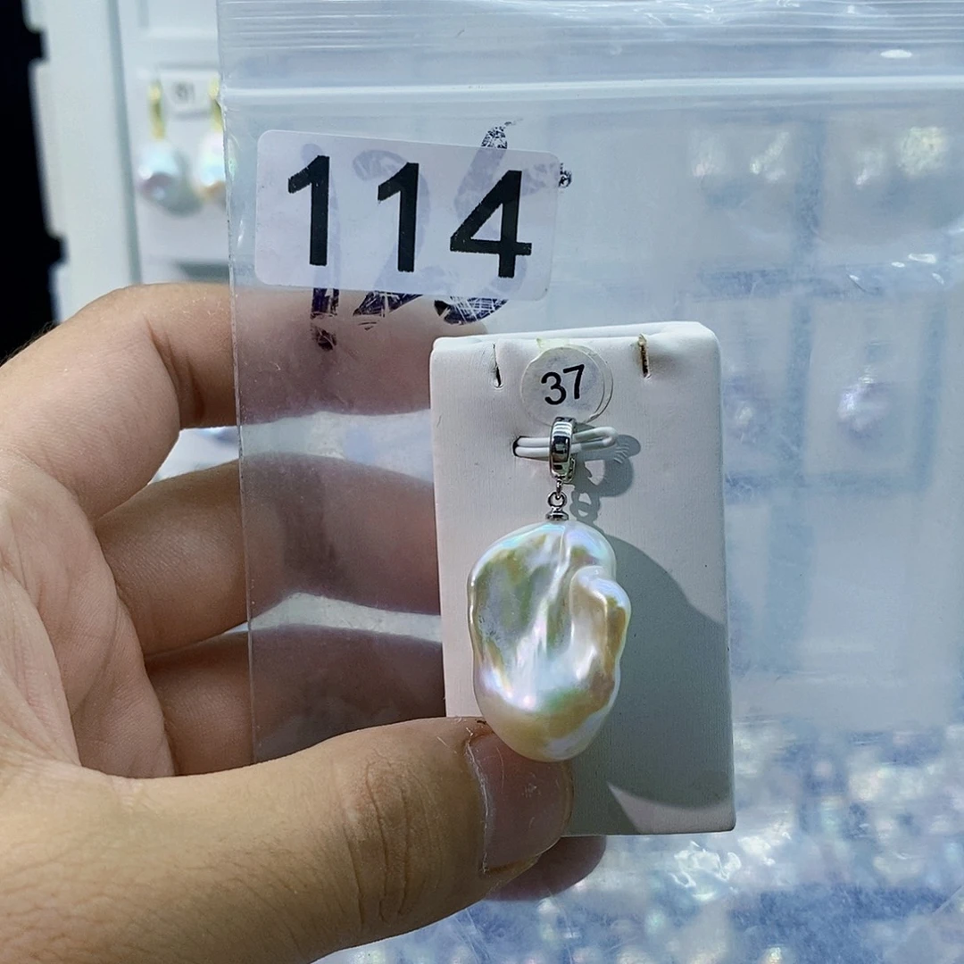 淡水珍珠合金颈饰