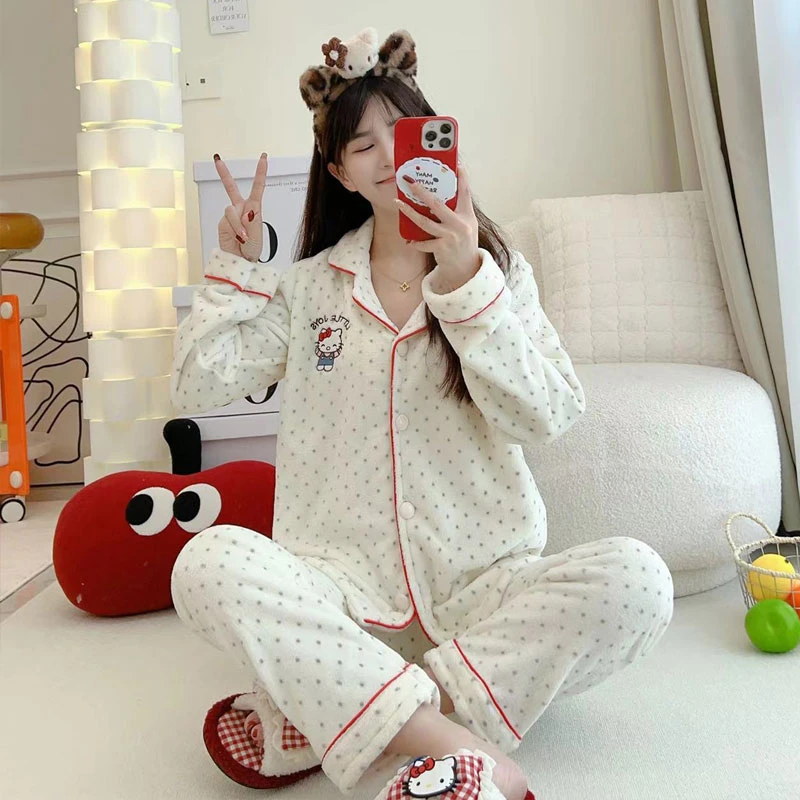 【5585-5597】睡衣女冬季法兰绒加绒加厚长袖可爱宽松家居服套装