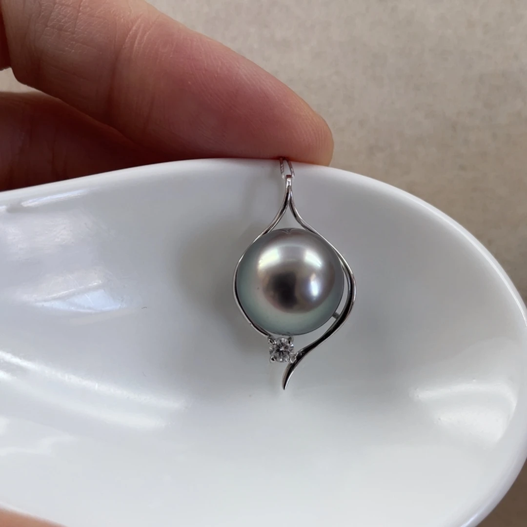18K金镶嵌吊坠(不含链)海水珍珠11.3mm