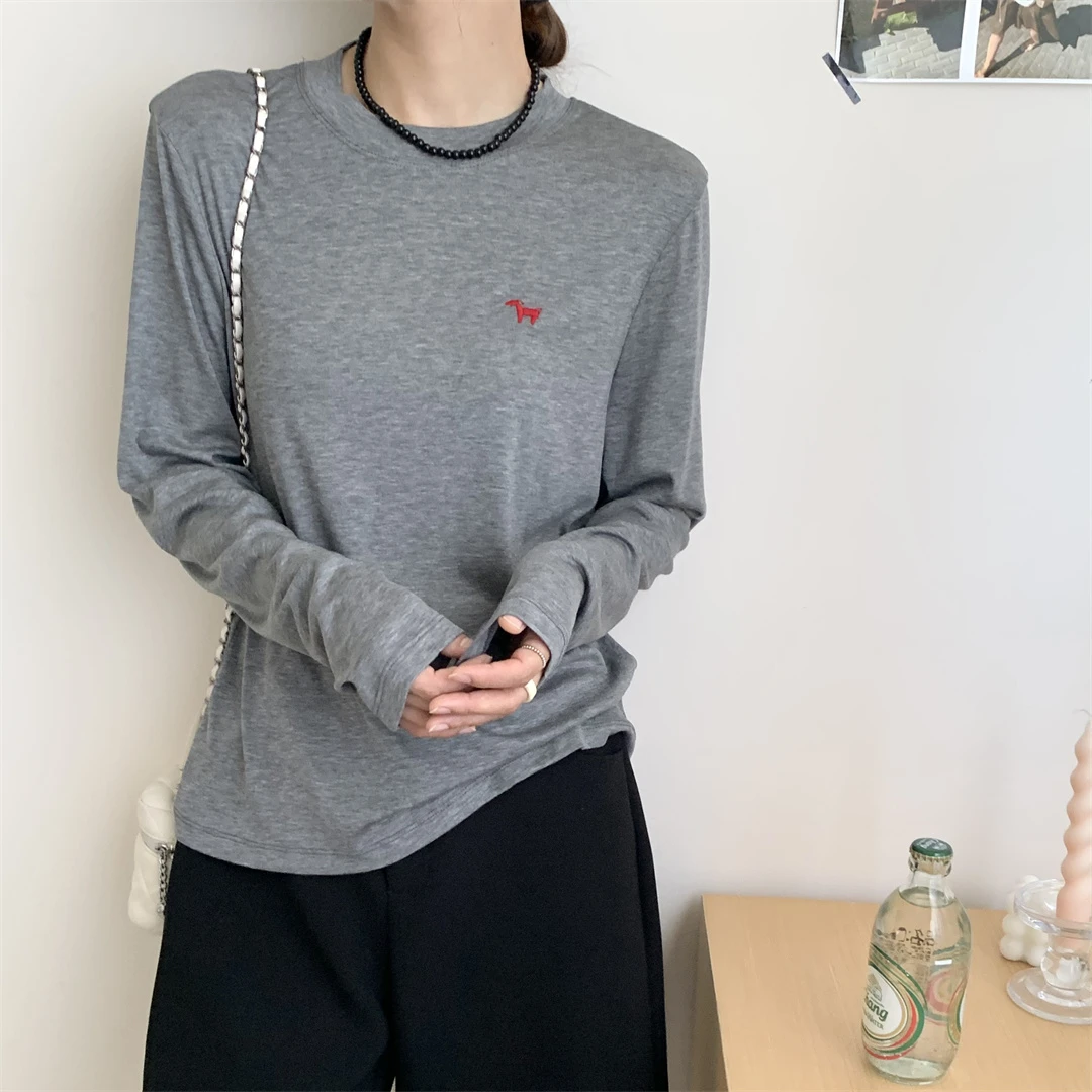 2025秋季新款韩版圆领长袖刺绣T恤女宽松显瘦百搭打底衫上衣