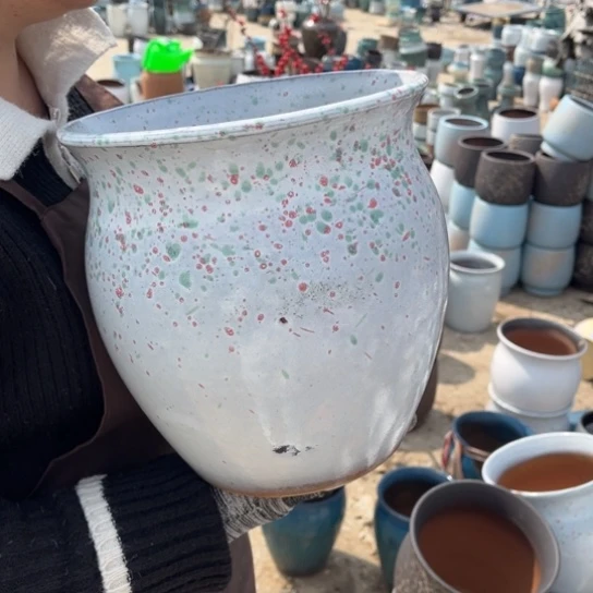 红陶口21高24瑕疵