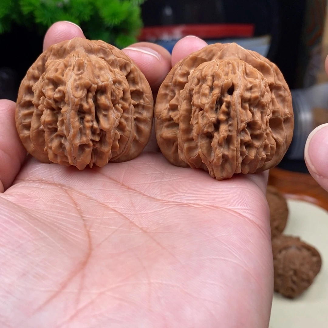 文玩核桃把件四座楼43.5