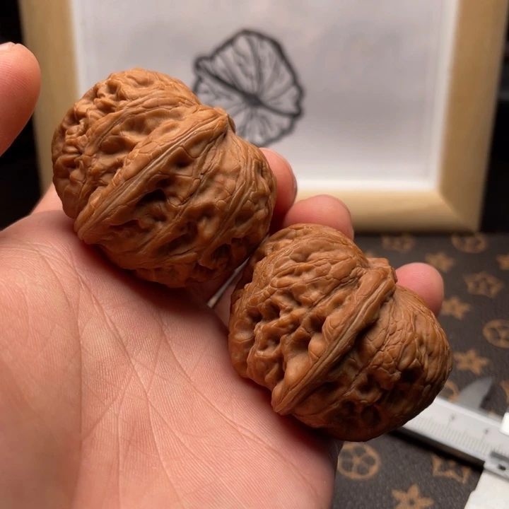 核桃元宝文玩核桃