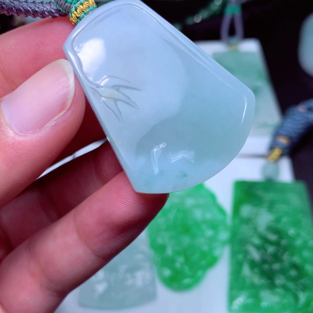 颈饰未镶嵌翡翠天然A货翡翠