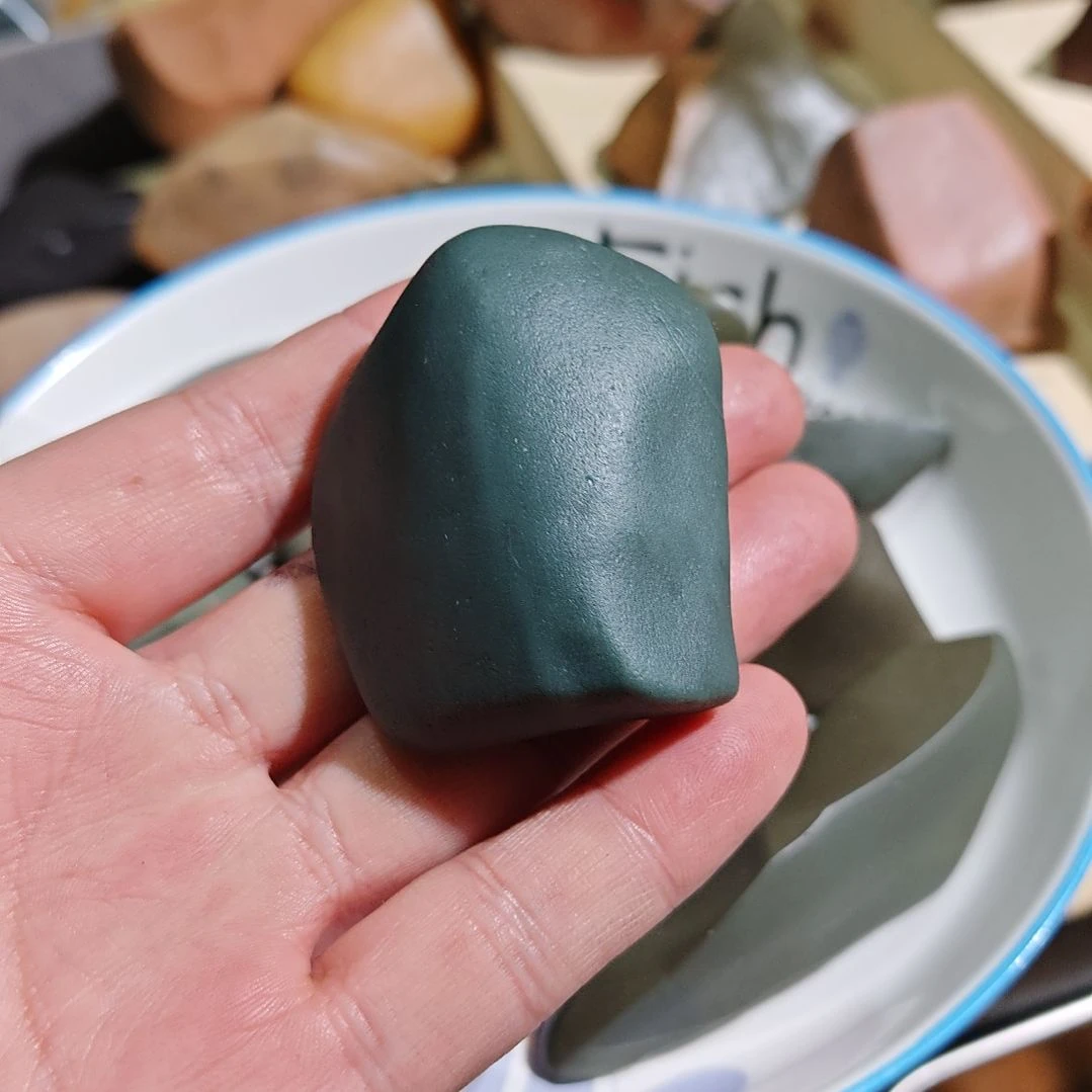 石英质玉（金丝玉）未镶嵌777777777777