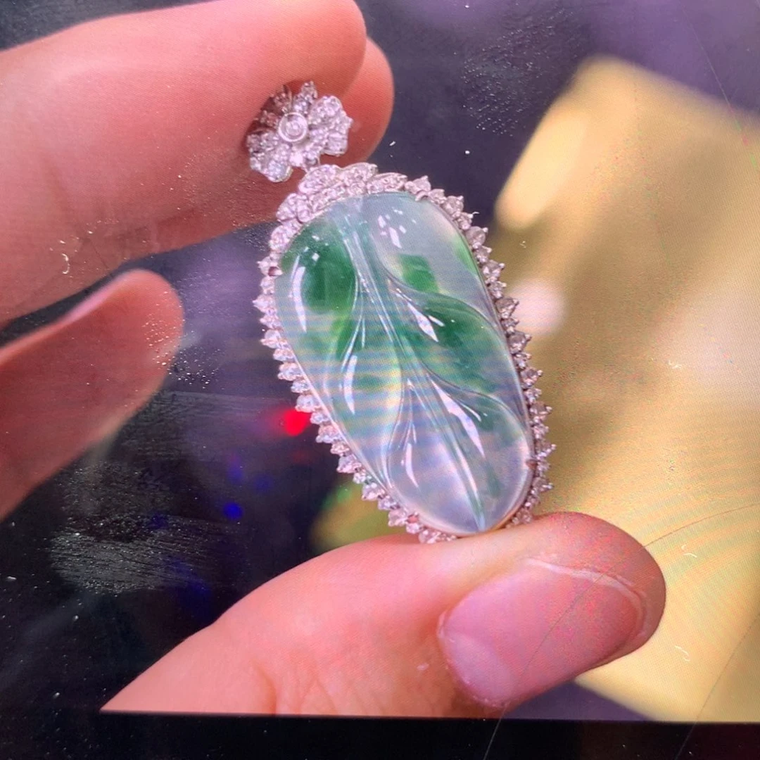 翡翠18K金镶嵌吊坠(不含链)