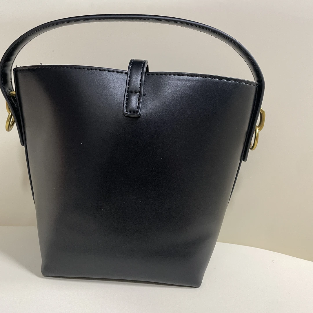 时尚新款打造真皮女士包新款时尚0052竖版桶包黑色