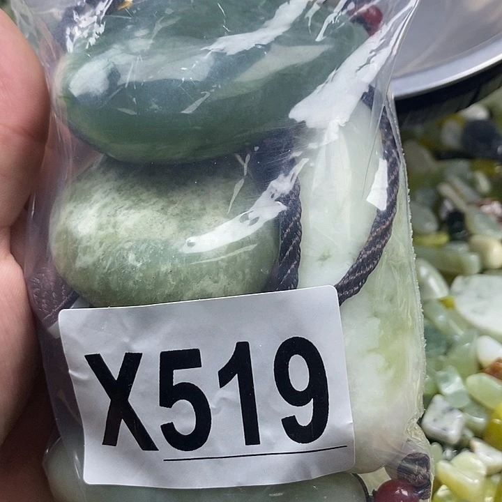 未镶嵌蛇纹石玉鱼缸石