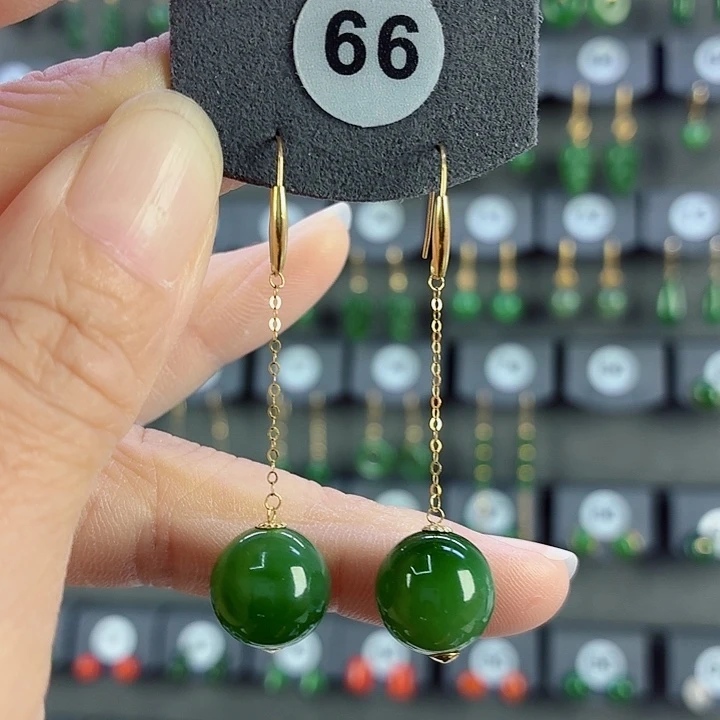 和田玉18K金镶嵌耳饰