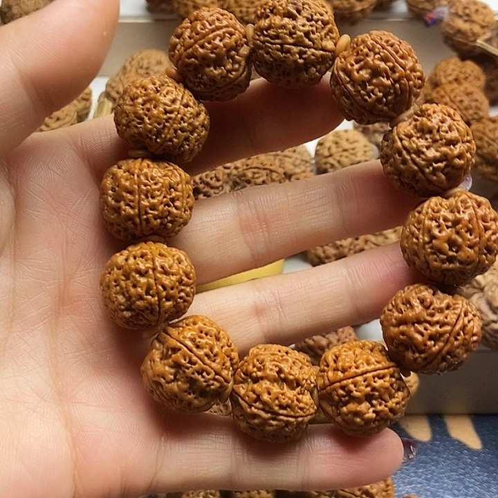 吊坠金刚菩提蜂窝梅花