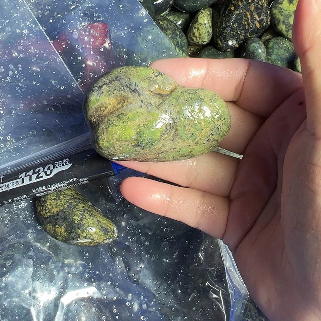 蛇纹石玉未镶嵌珠宝奇石用****3