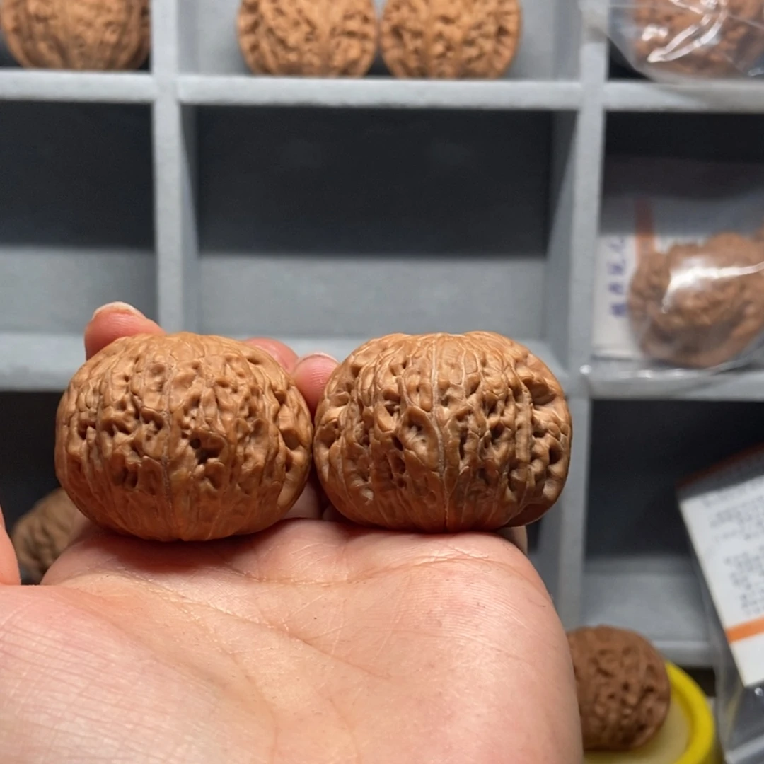 苏***士文玩核桃吊坠全品38铁锤