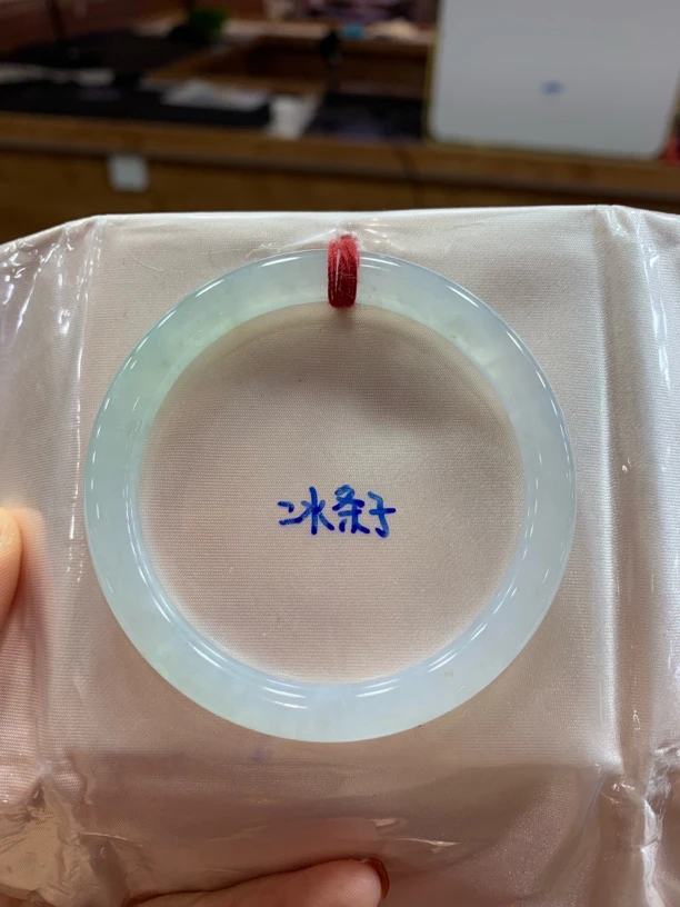 天然缅甸翡翠手镯
