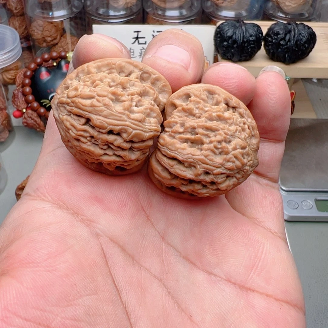 吊坠文玩核桃37尺密纹红玛瑙