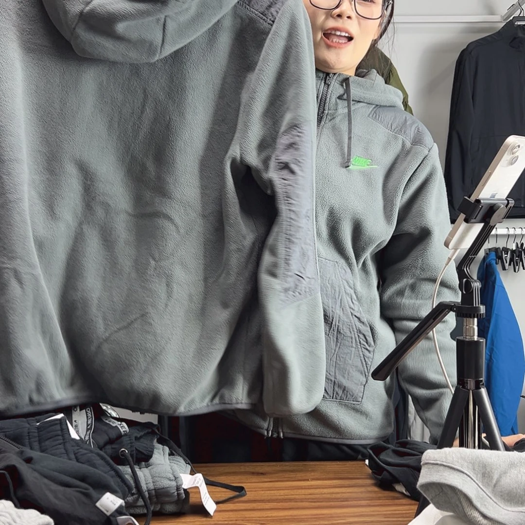 4883灰色XL码160-180斤不退换