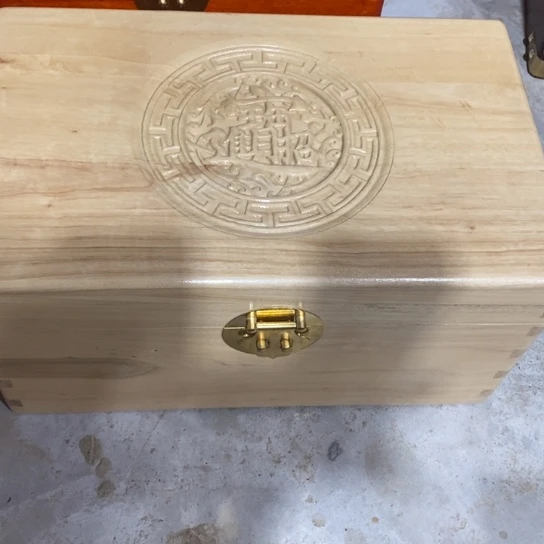 香樟木玉****）香樟木收纳箱40×25×20