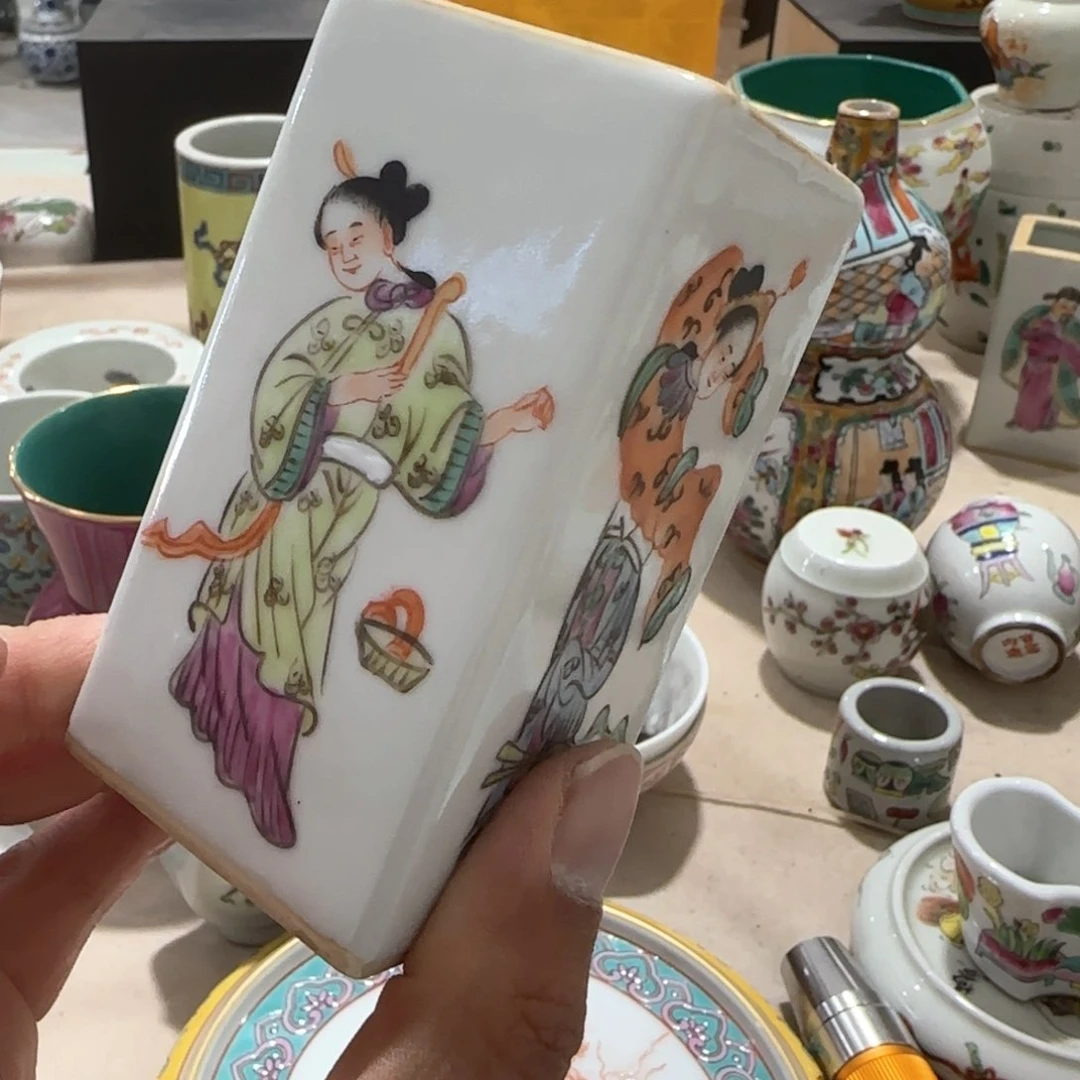 瓷片瓷器等艺术家都以精湛细腻