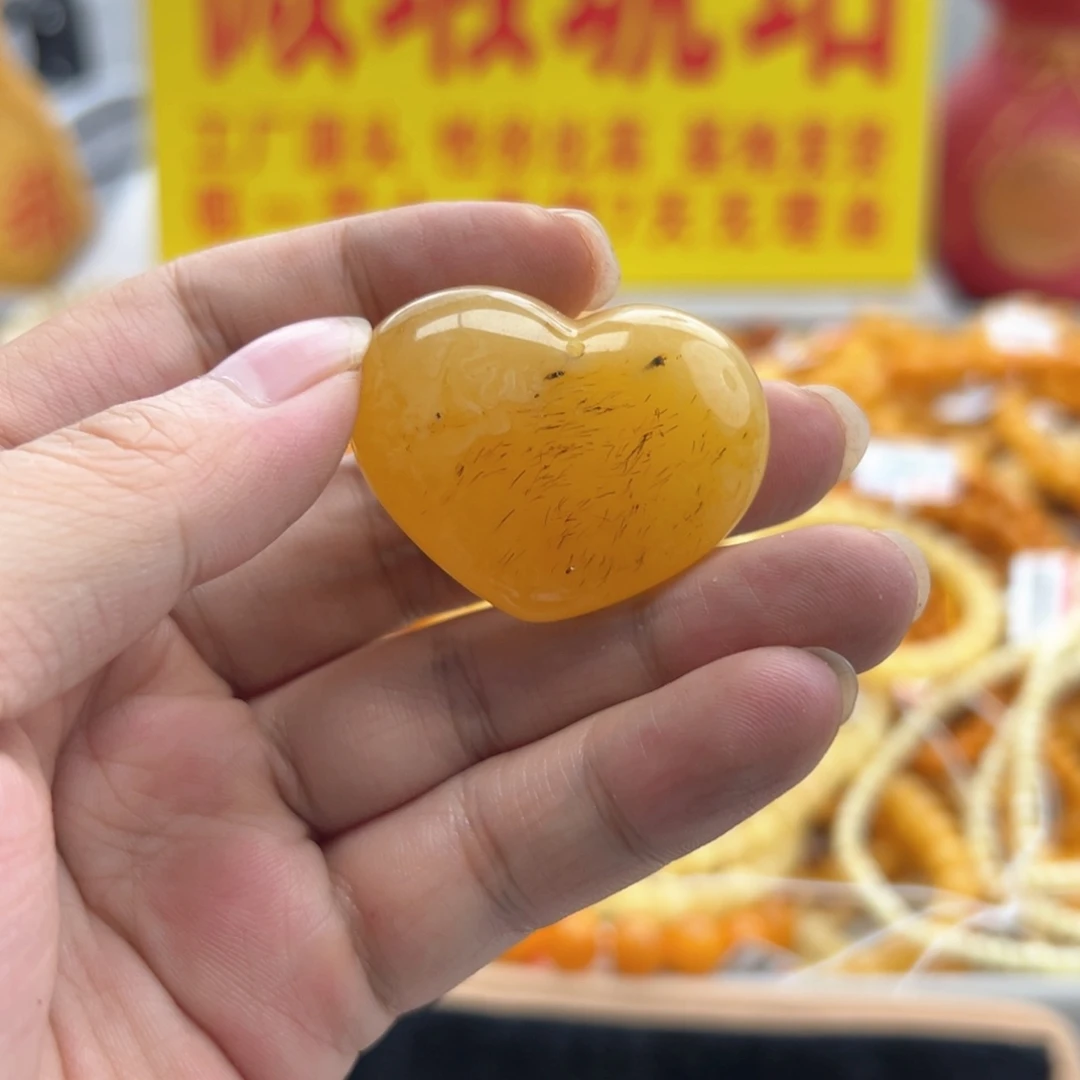 琥珀未镶嵌珠宝奇石