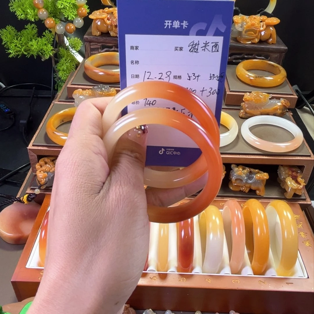 未镶嵌手镯石英质玉甜*西