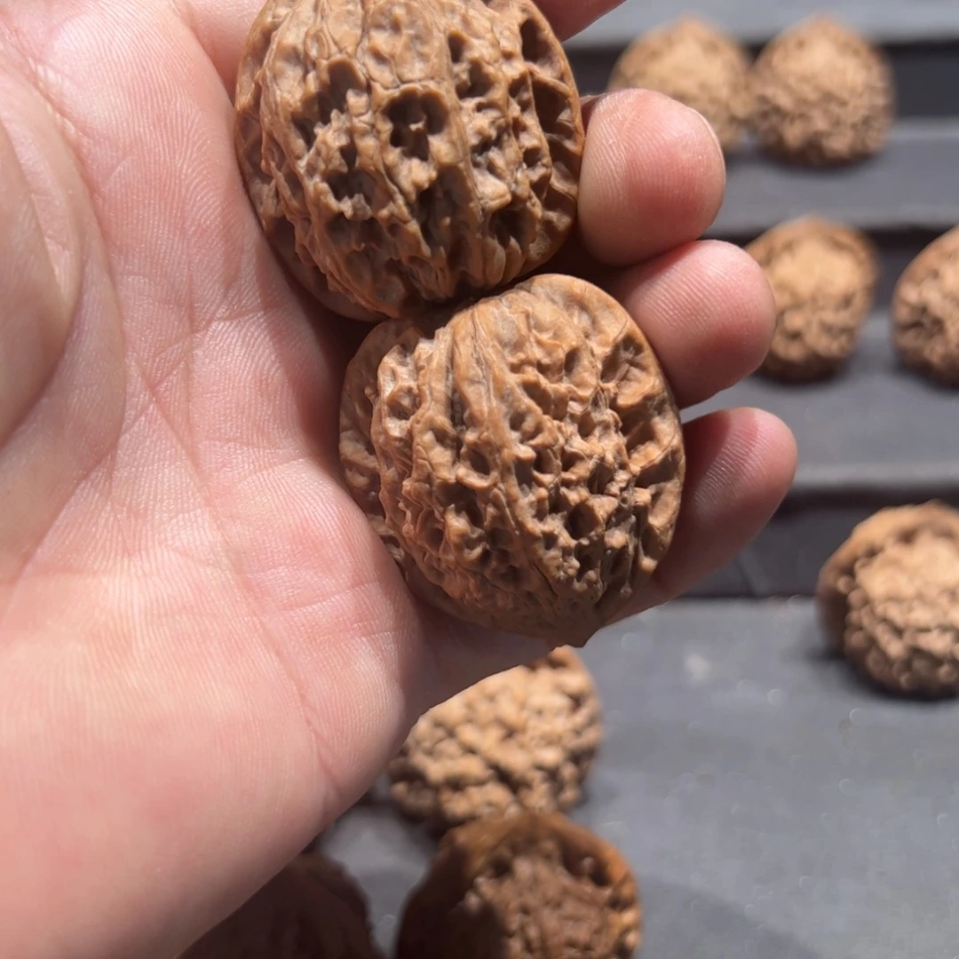 文玩核桃吊坠方****如龙蛋