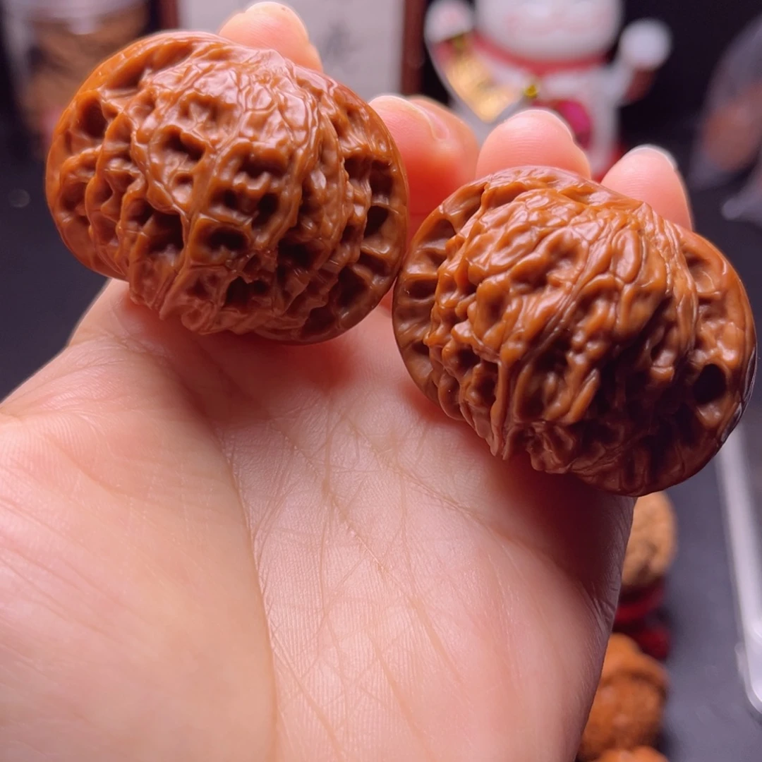 文玩核桃吊坠45.5尺红色磨盘