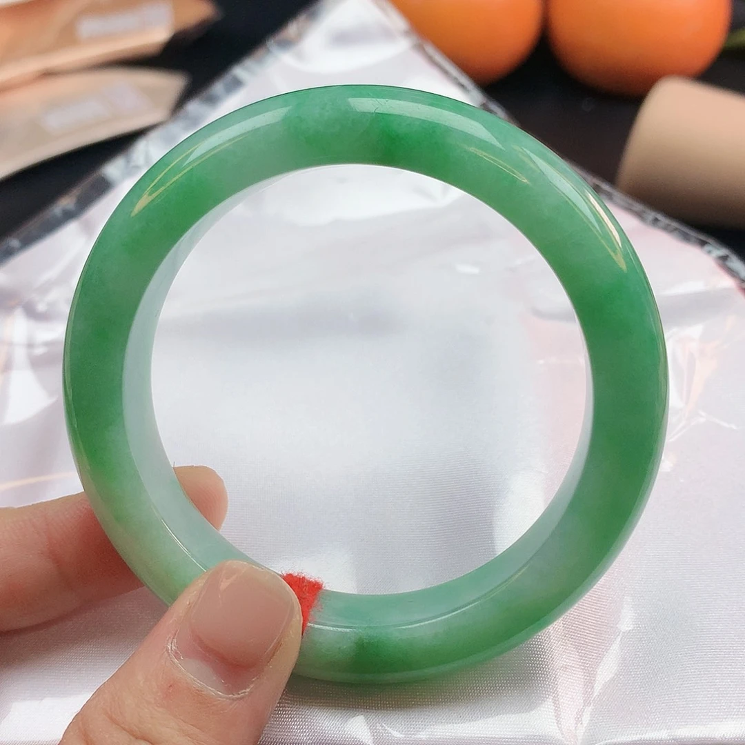 翡翠手镯未镶嵌55圈2246