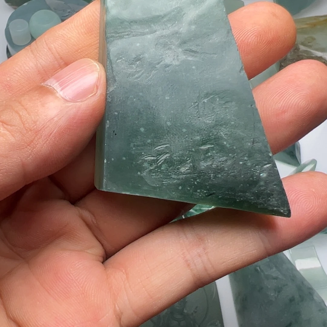 定制翡翠未镶嵌不包工