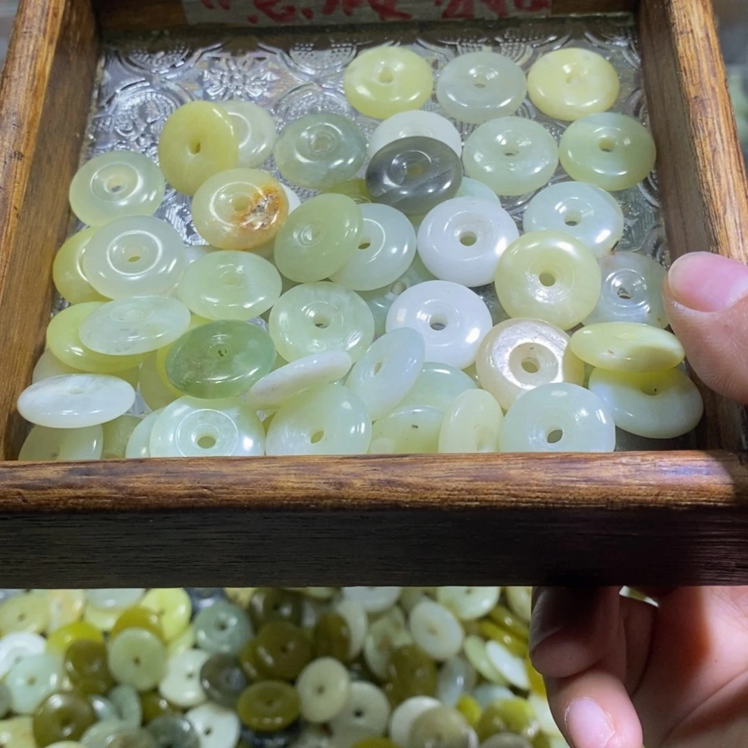 合金蛇纹石玉颈饰156