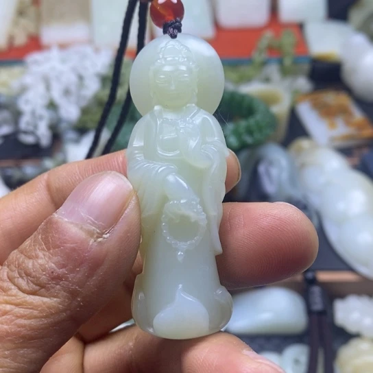 颈饰未镶嵌和田玉