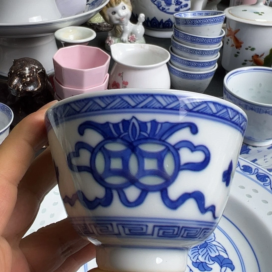 景德镇陶瓷青花玲珑杯景德镇陶瓷青花玲珑杯