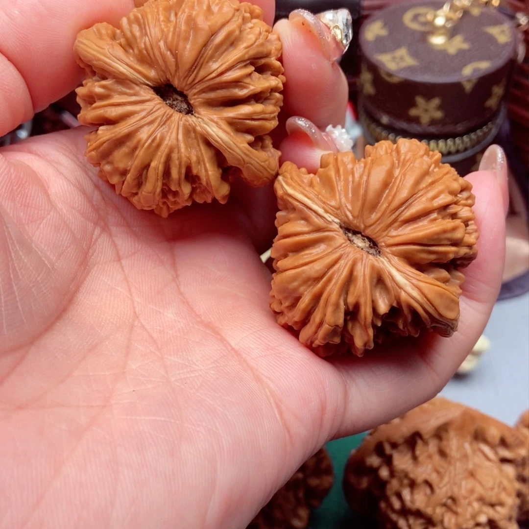 文玩核桃吊坠篓子44+已打底