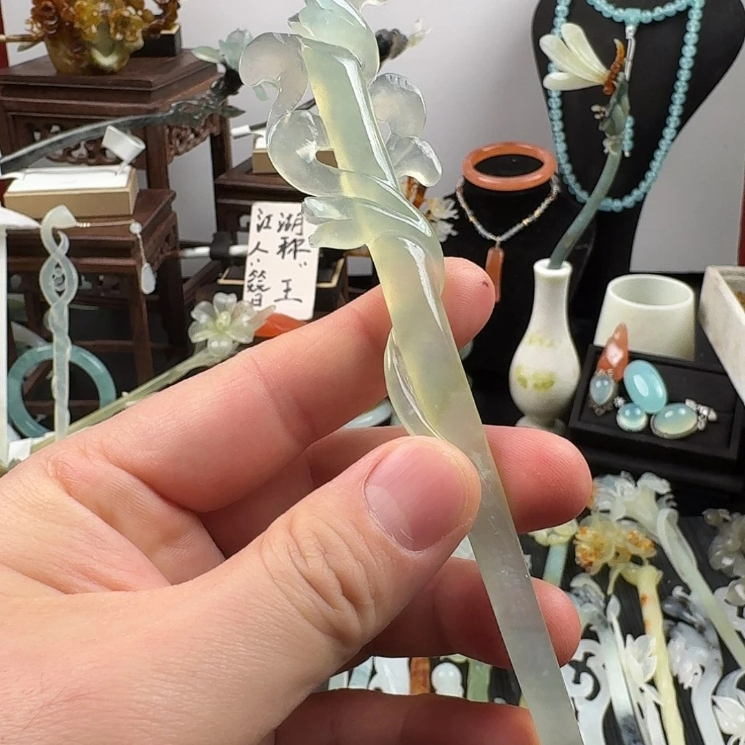 蛇纹石玉未镶嵌发饰