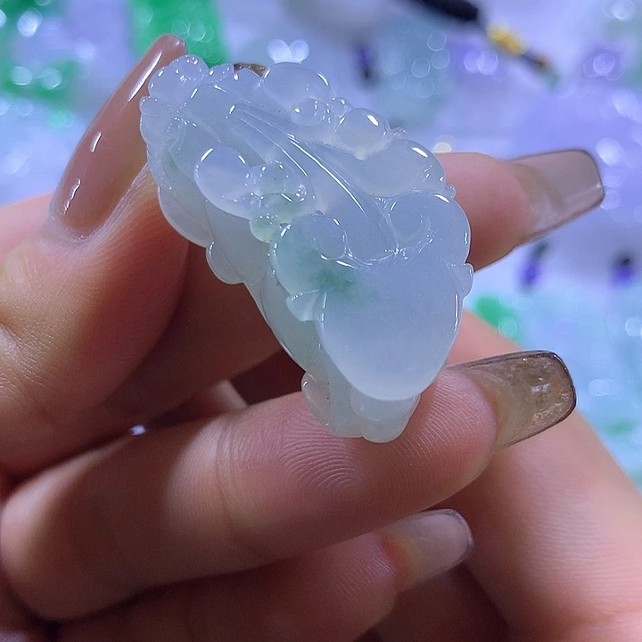 翡翠未镶嵌颈饰天然翡翠A货吊坠
