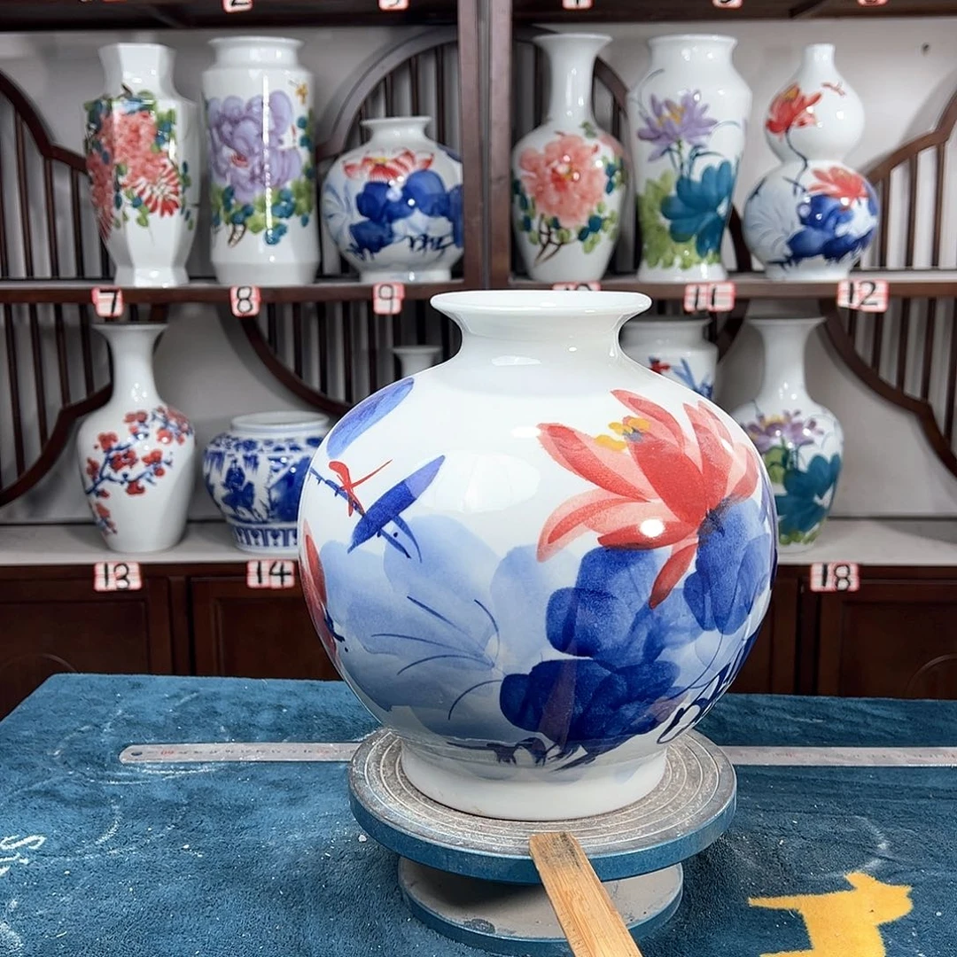 摆件景德镇陶瓷石红荷