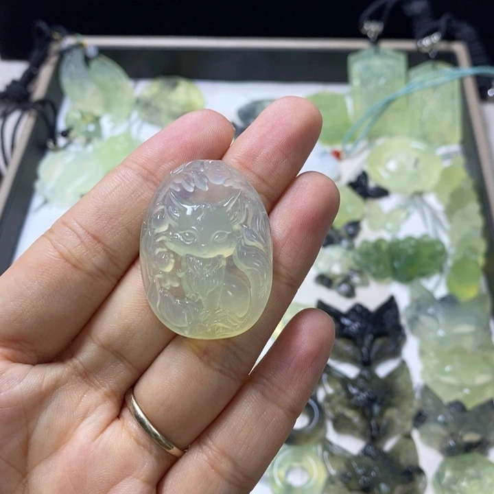 未镶嵌岫玉纯天然岫玉狐狸牌