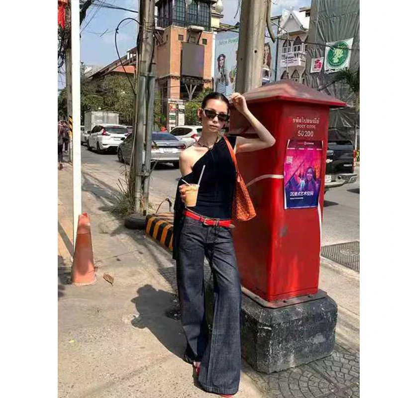 2025新款不规则露肩气质T恤辣妹性感斜肩上衣女配显腿高腰休闲裤