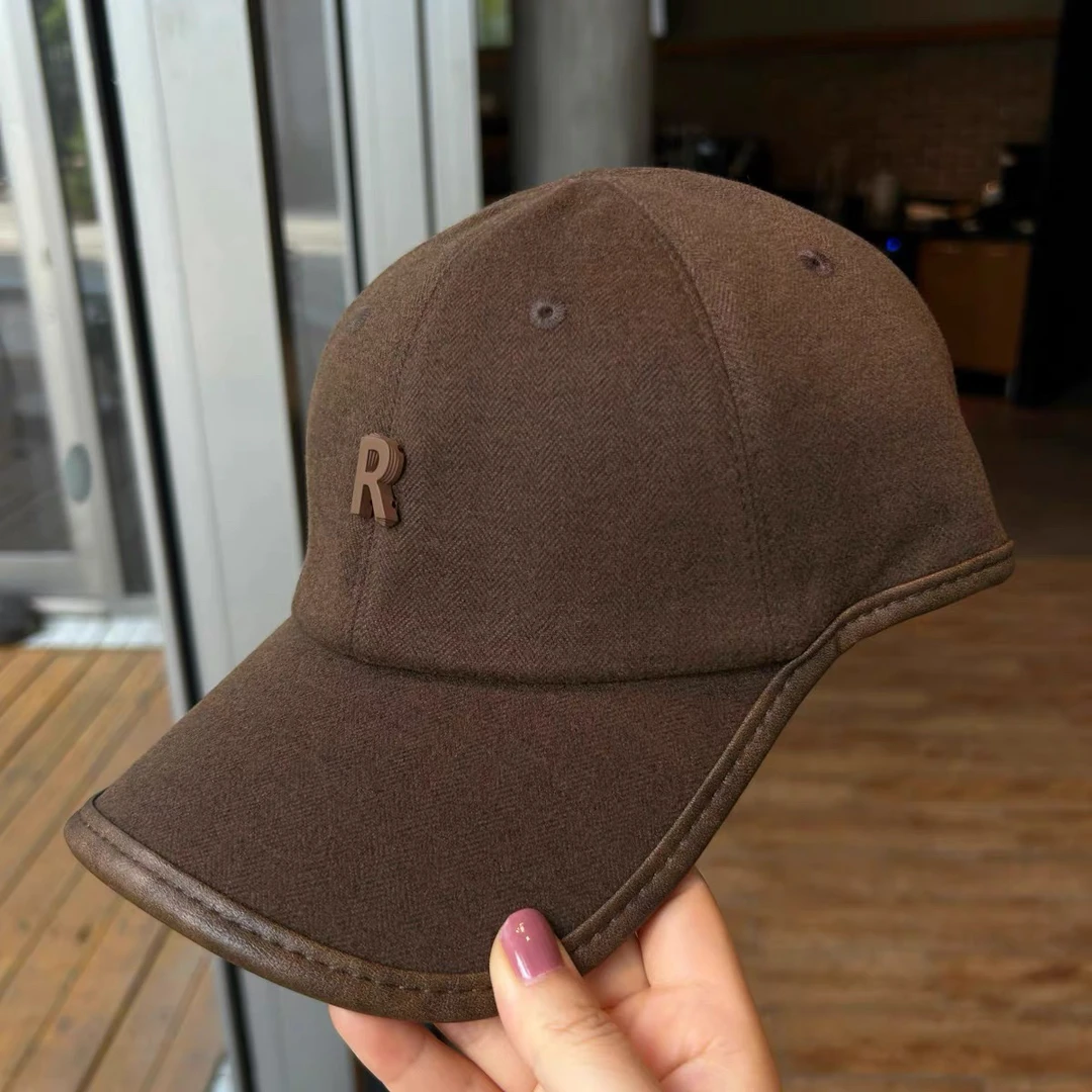 2025新款棒球帽女秋冬毛呢鸭舌帽大头围显脸小字母保暖时尚帽子男