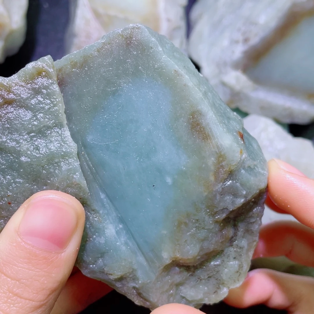 和田玉未镶嵌珠宝半成品