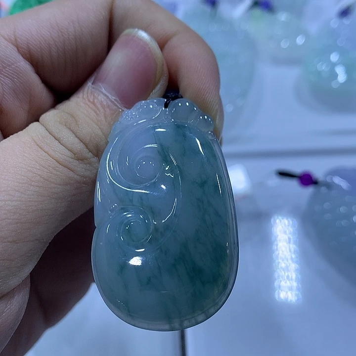 翡翠未镶嵌颈饰天然翡翠A货吊坠